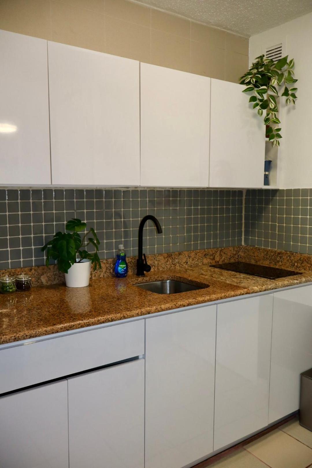Isla Verde Modern Apartment With Pool Сан Хуан Екстериор снимка